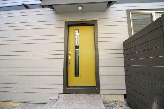 Photo - 258-260 SW Lancaster Ct Unit 260 - ADU