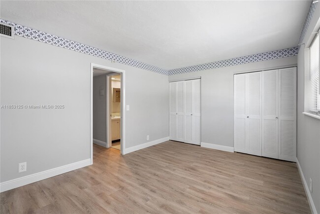 Building Photo - 300 Layne Blvd Unit 212