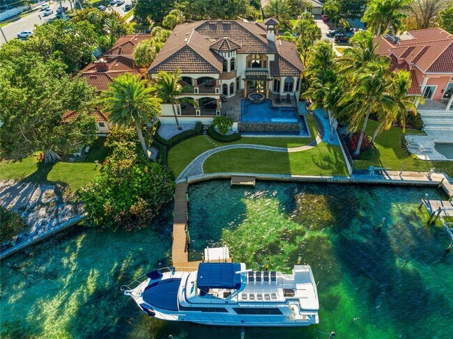 14 N Washington Dr