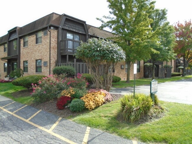 Building Photo - 3141 Manley Rd Rental