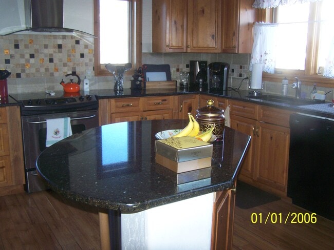 Photo - 2170 Long Spur