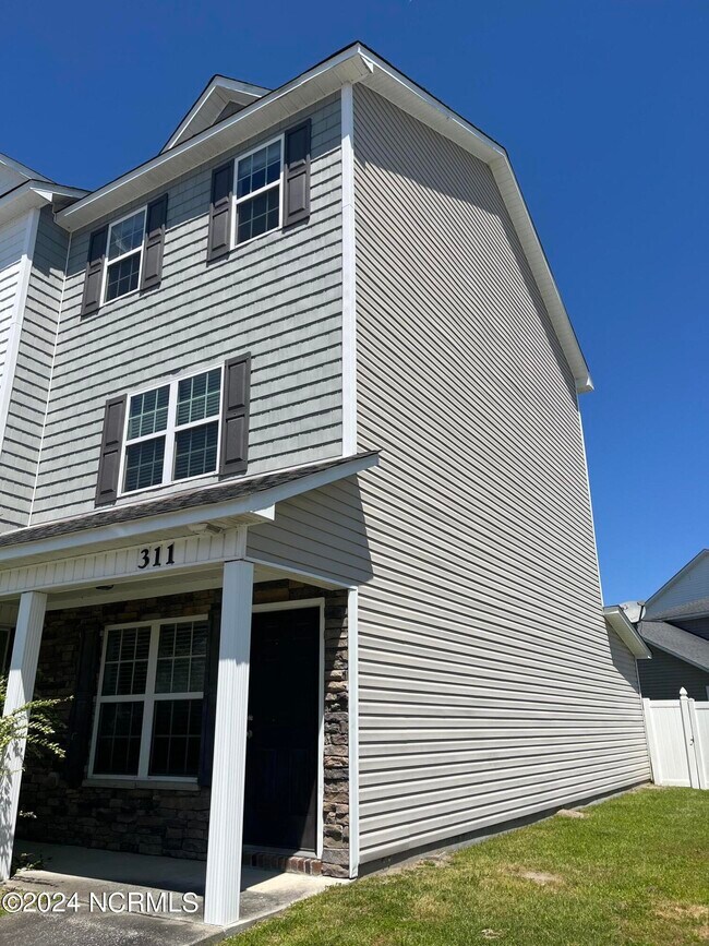 Photo - 311 Caldwell Loop