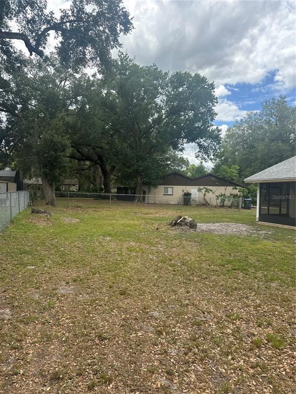 Photo - 2329 Pine Tree Ct