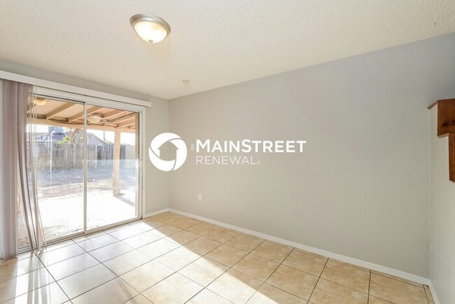3 Bedroom Pet-Friendly Home in Phoenix, AZ with Main Street Renewal