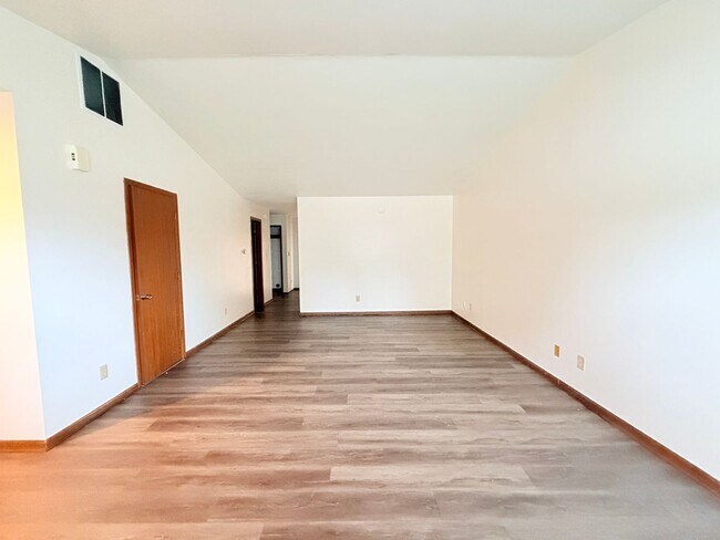 2160 Galaxy Dr
