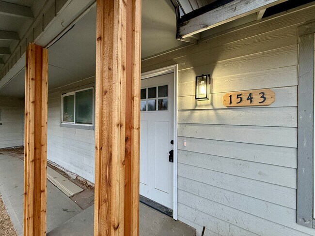 Photo - SCHEDULE A TOUR TO VIEW THIS STUNNING NEWLY RENOVATED HOME IN REDMOND!!