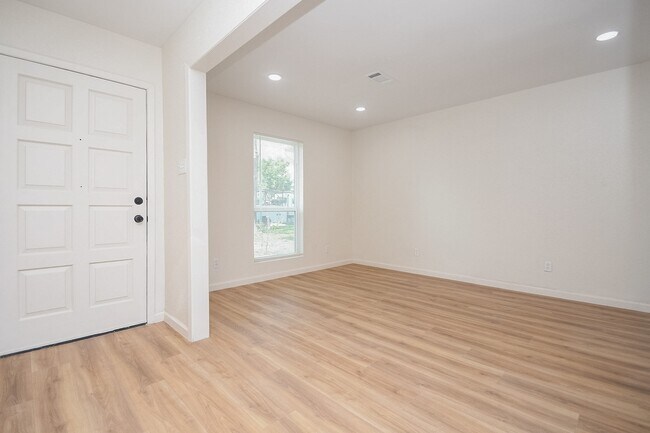 Photo - 10442 Norton Dr