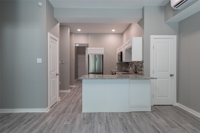 Photo - 519 Magnolia Point Dr