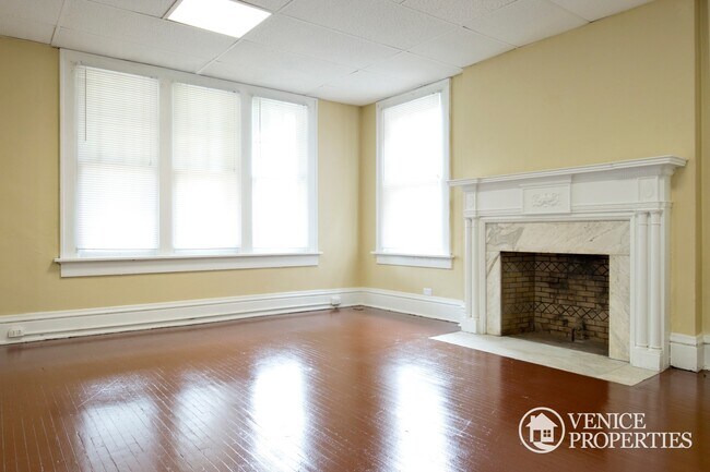 Photo - 184 E 15th Ave