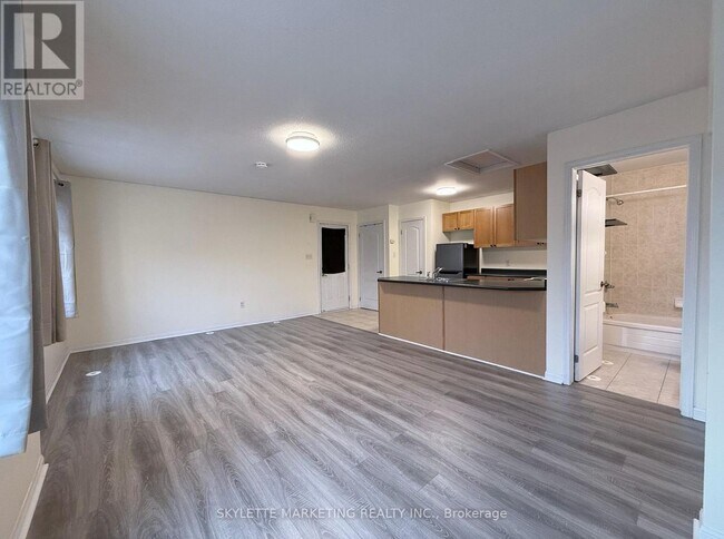 Photo - 25 Rocking Horse St