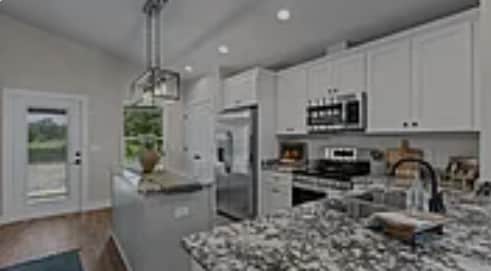 Photo - 405 N W 5th Pl