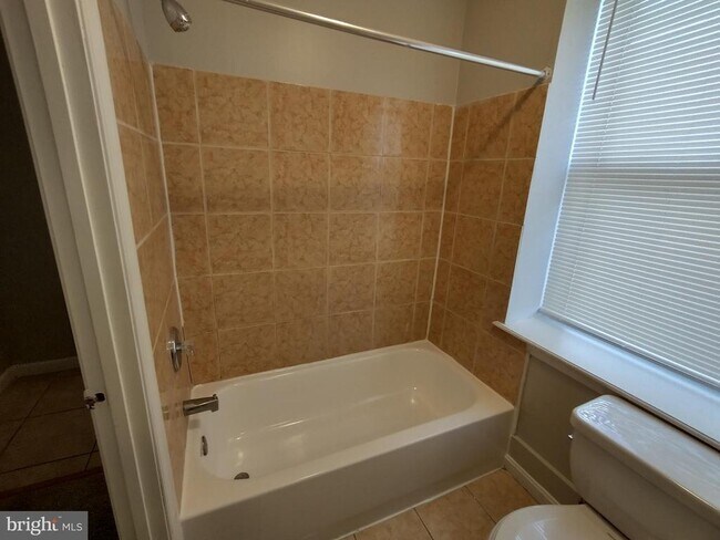 Photo - 307 Dolphin St Unit 1F