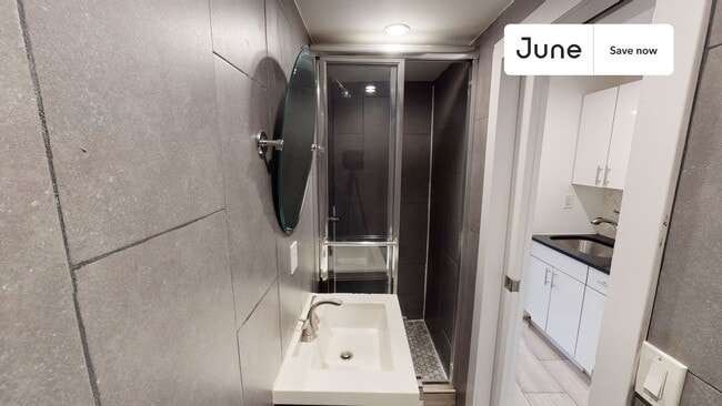 Photo - 534 E 14th St Unit 14