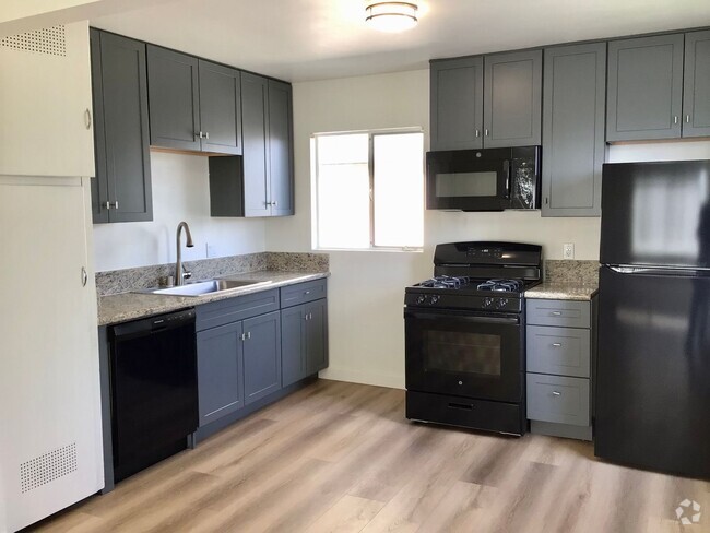 Building Photo - 2BR/1BA Apartment in Linda Vista - Close t... Unit 5836