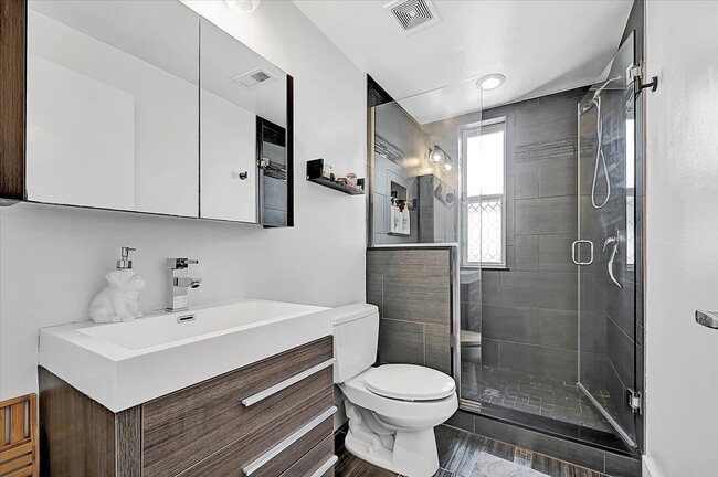 Photo - 1607 Brown St Unit 3