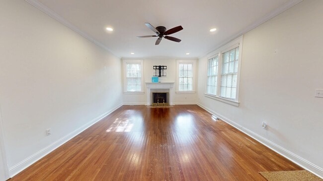 Photo - 345 Cloverdale Rd