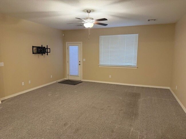 Photo - 416 Quiet Pr Dr