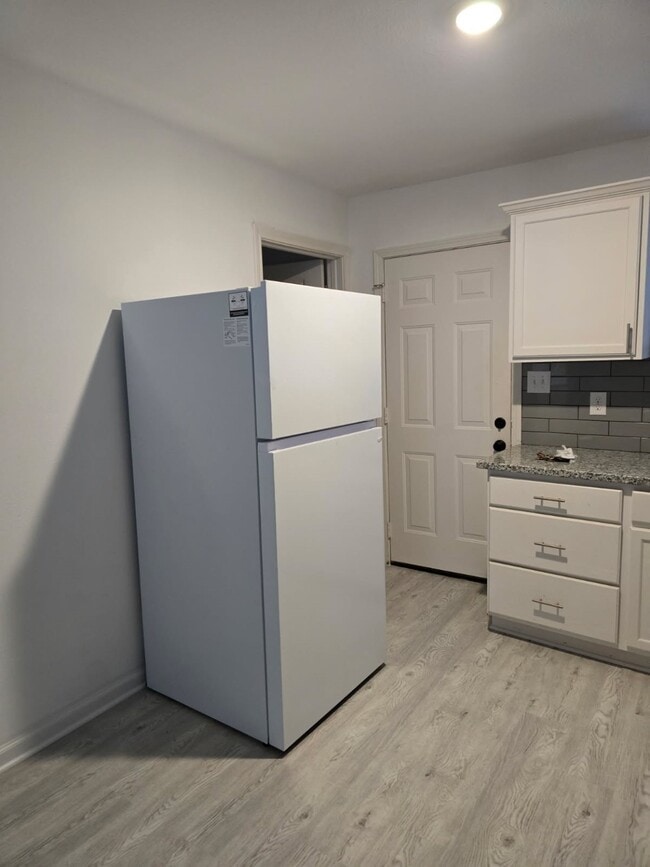 Photo - 5217 Malmedy Rd