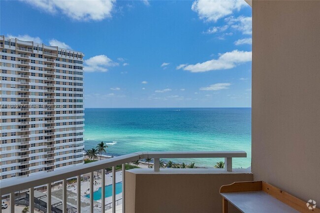 Building Photo - 1980 S Ocean Dr Unit 14B Rental