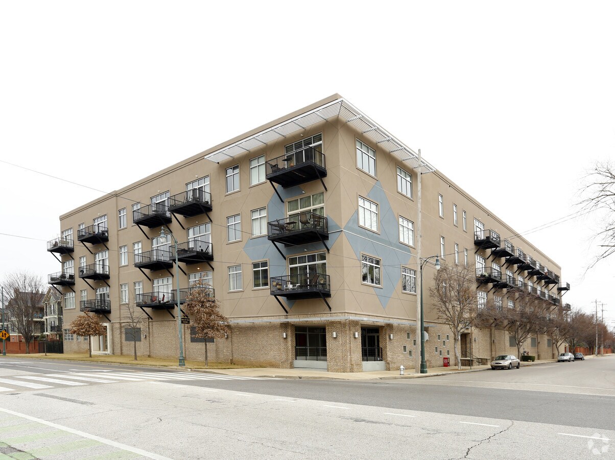 Photo - Riverside 648