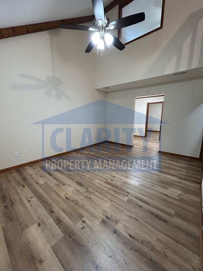 Photo - Centrally located two bedroom duplex!