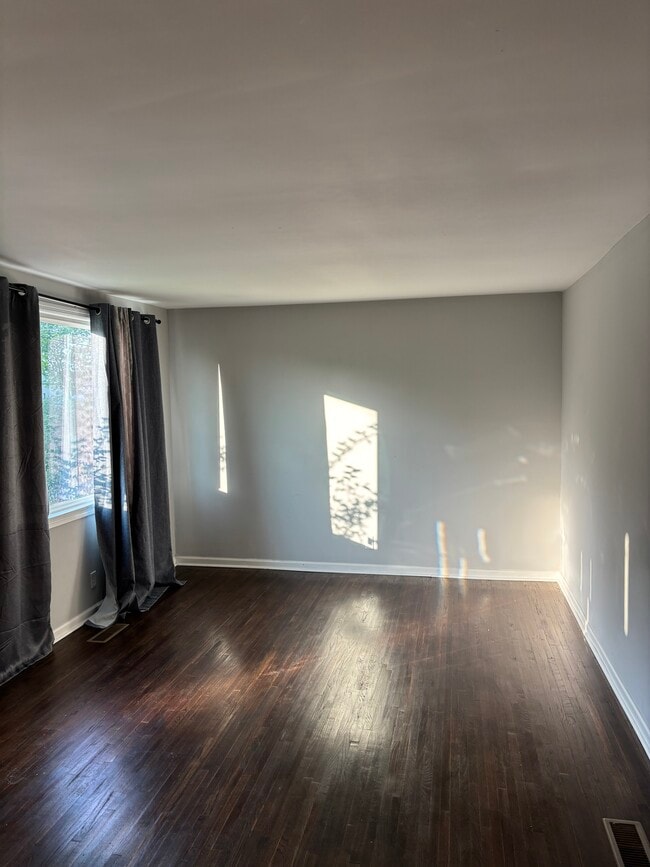 Photo - 627 Rowan Dr Unit 627 Rowan Dr