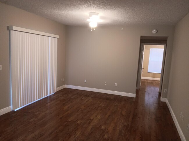 Building Photo - 5048 Lantana Rd Unit 5112