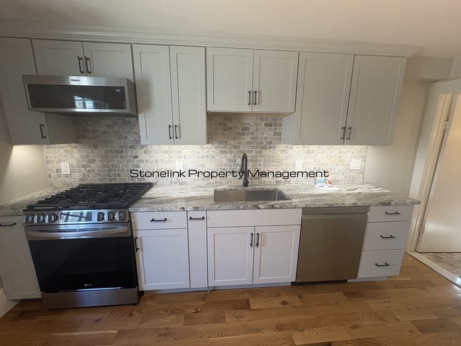 Photo - 31 Queen St Unit 1