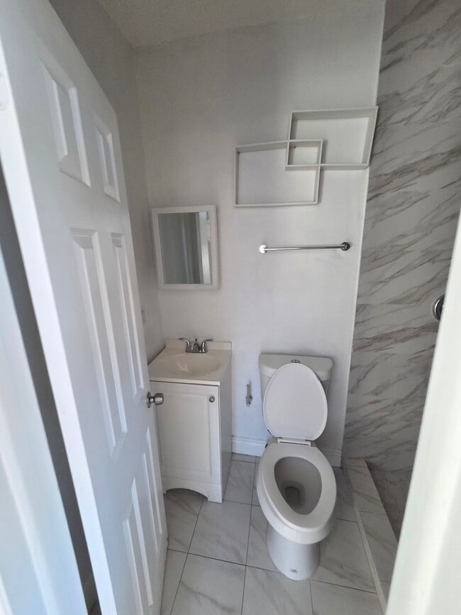 Photo - 1122 SW 17th Ave Unit #3