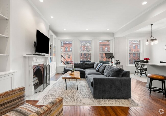 Building Photo - 461 Beacon St Unit 4 Rental