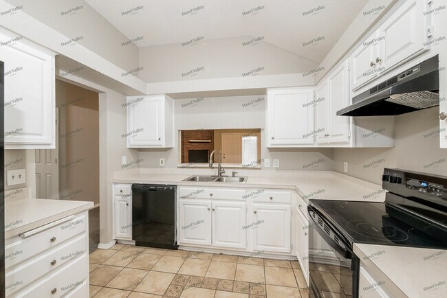 Photo - 7709 Doris Dr