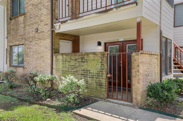 Building Photo - 2312 Balsam Dr Unit A105