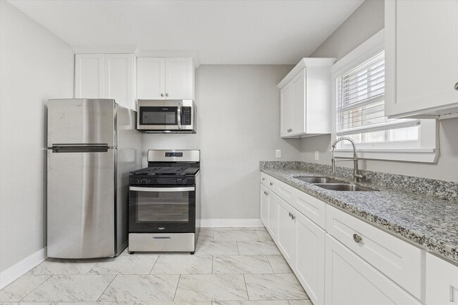 Building Photo - 1810/1812 W. Alabama St Apartments Unit 1810 #3