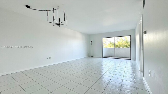 Photo - 130 S Shore Dr Unidad 4B