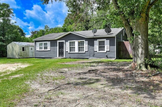 Photo - 1906 Roberson Rd