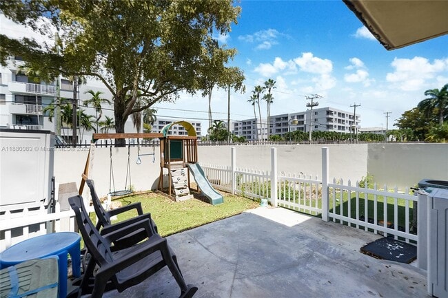 Photo - 8236 NW 8th St Unidad 8236