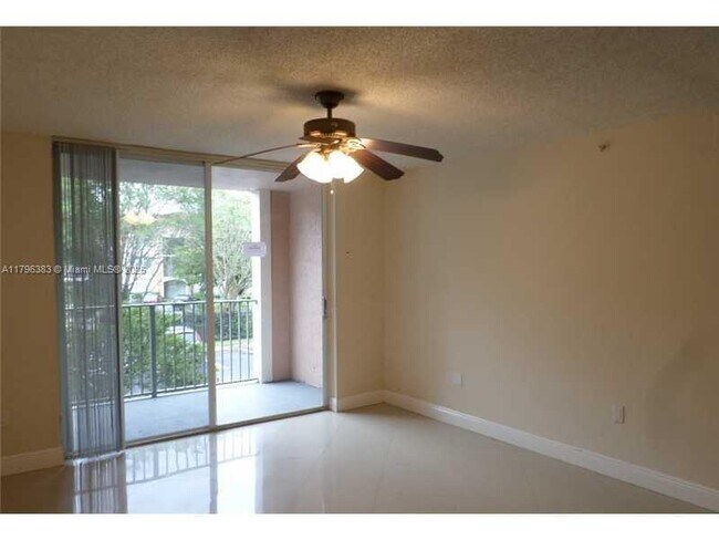 Photo - 12124 Saint Andrews Pl