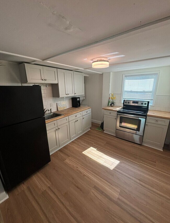 Photo - 615 29th Ave S Unidad A