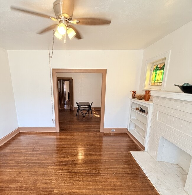 Sala de estar/Comedor - 5155 Northland Ave Unidad 2