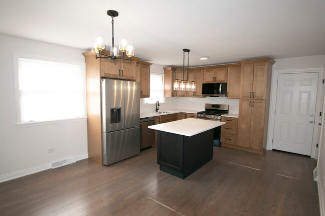 Photo - 903 Porter St