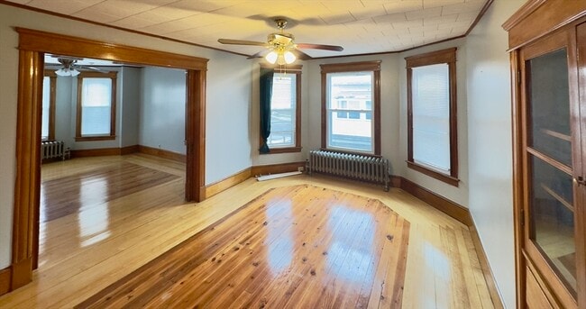 Building Photo - 168 Oak St Unit 2