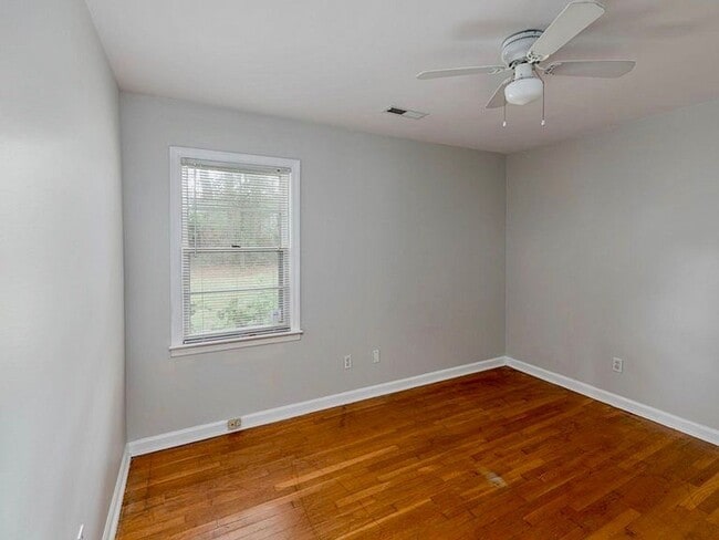 Photo - 4 Bedroom 2 Bath House in Lawton Bluff - James Island