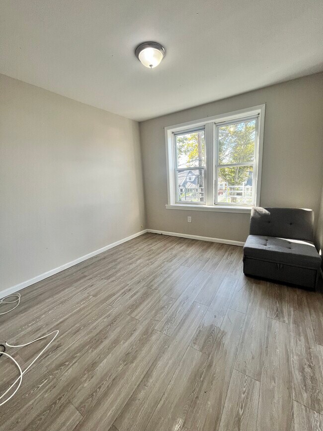 488 Kennedy Blvd 5 - 489 Kennedy Blvd Unit 5