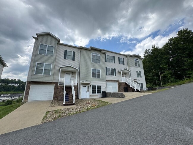Building Photo - 111 Butler Dr Unit 1
