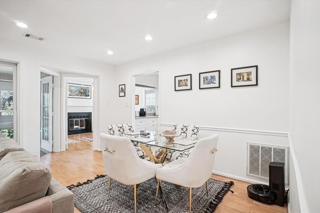 Photo - Furnished 2BR/2BA plus den located at Tuck...