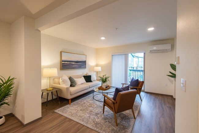 Sawyer Trail Apartments & Townhomes