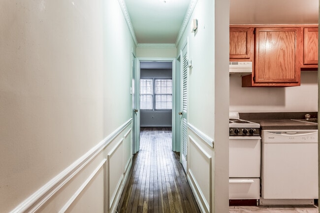 Photo - 4515 MacArthur Blvd NW