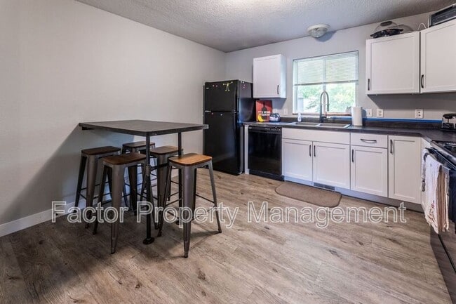 Photo - 1316 Warren St Unit 1