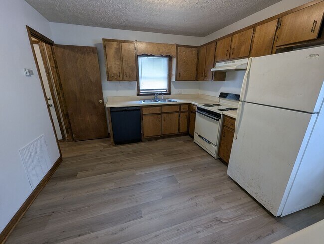 Photo - 250 Reed St