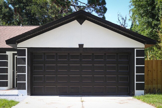 Photo - 2958 Bermuda Ave S